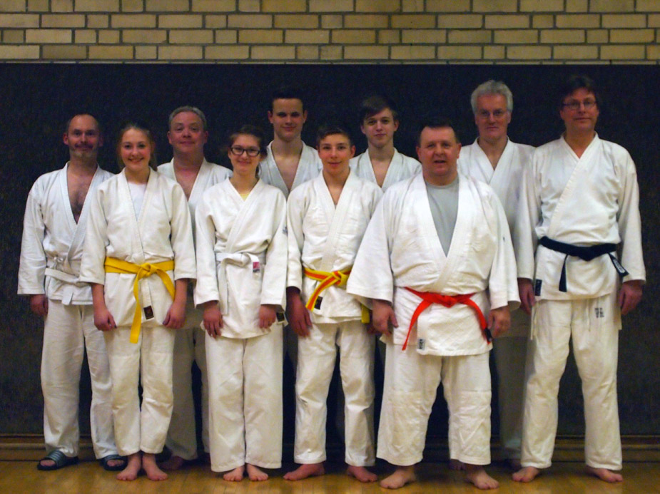 Gruppenbild Nihon Tai-Jitsu Prüfung